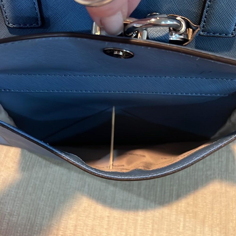 Michael Kors Large Hamilton Bag. Brand new without tags. Never used. Color Blue - Picture 2 of 10